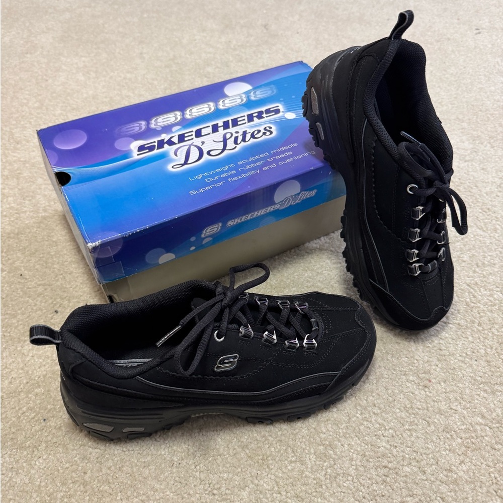 Skechers Women's D'lites Sneakers (Black/Black) - Size 8.5 NEW